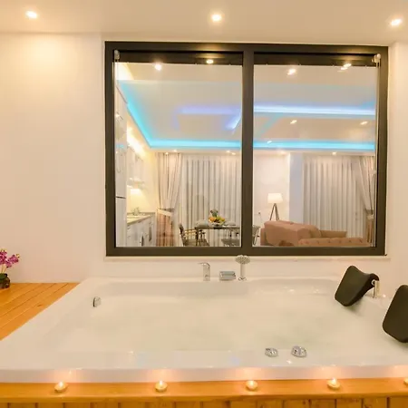 Mulberry Suıt * Kaş